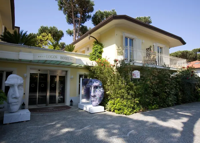 Family Hotel: Jr Resort Logos Forte Dei Marmi